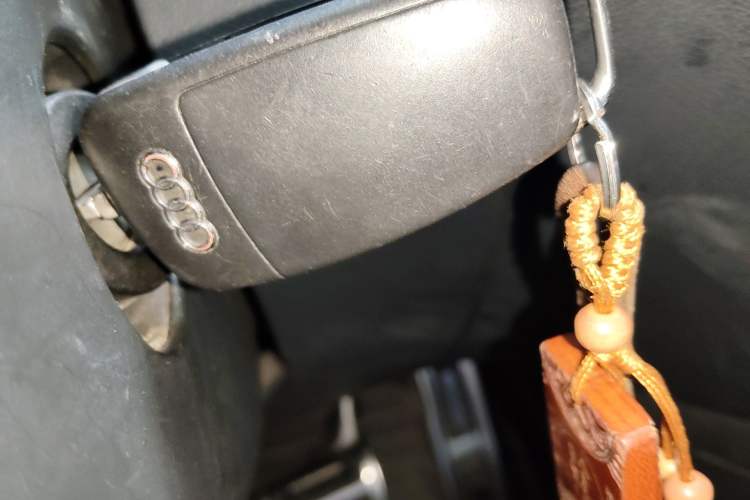 Used Audi Q3 2015 35 TFSI Comfort Model Vehicle Key