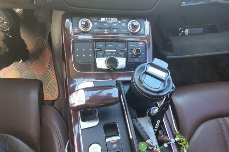 Used Audi A8 2013 A8L 45 TFSI quattro Comfort model
