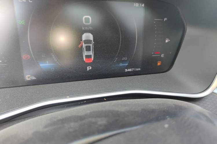 Used Geely Auto Preface 2021 2.0TD Elite Edition Odometer Close Up