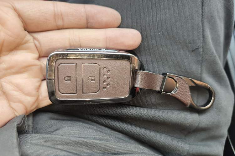 Used Honda Jade 2017 1.8L automatic Comfort version 5 seats
