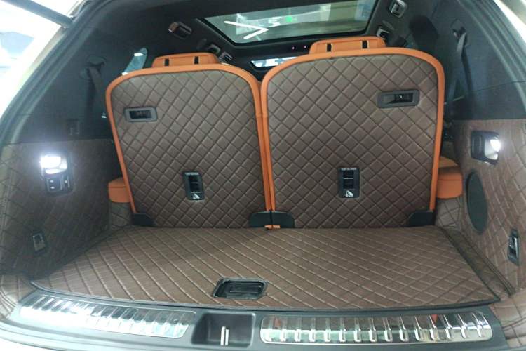 Used Li Auto L8 2023 Pro Model
