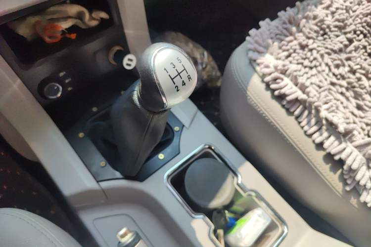 Used Leopaard Q6 2015 2.4L Manual 4x4 Excellence Edition