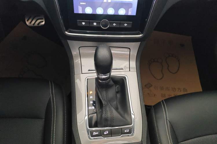 Used Roewe RX5 2020 20T Automatic Ali Smart Connectivity Beyond Intelligent Edition Gear Lever