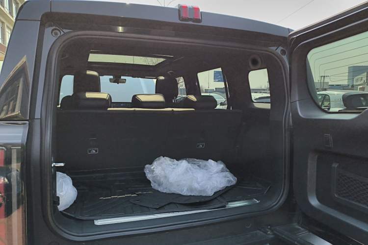 Used iCAR 03T 2024 501km Four-wheel Drive Long-Range Version Trunk