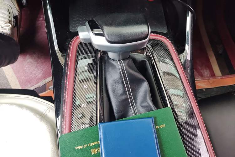 Used CHANGAN OSHAN X5 2021 1.5T DCT Flagship Edition Gear Lever