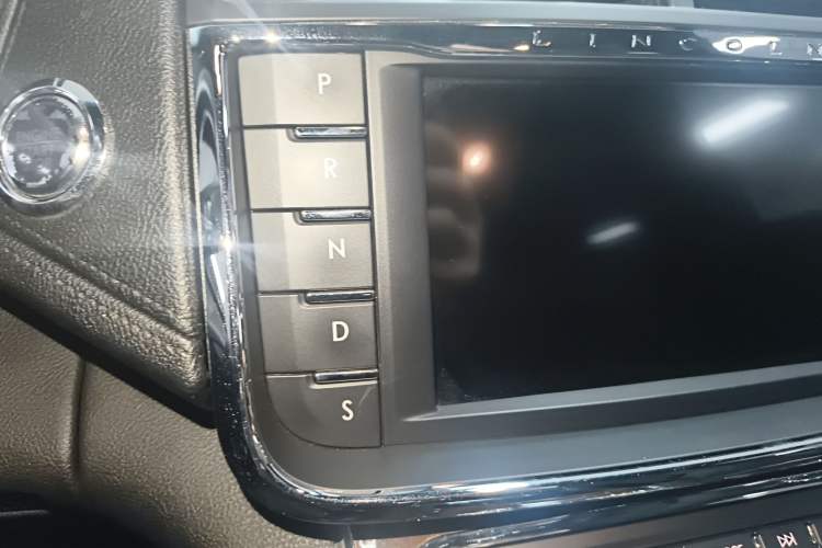 Used Lincoln Continental 2017 2.0T Two-Wheel Drive Deluxe Edition
