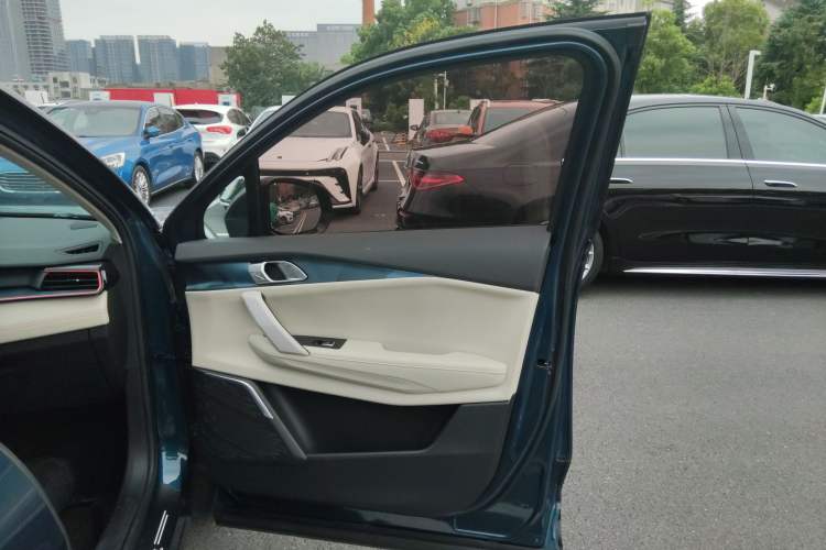 Used Lynk & Co 06 2020 1.5T YAO Halo