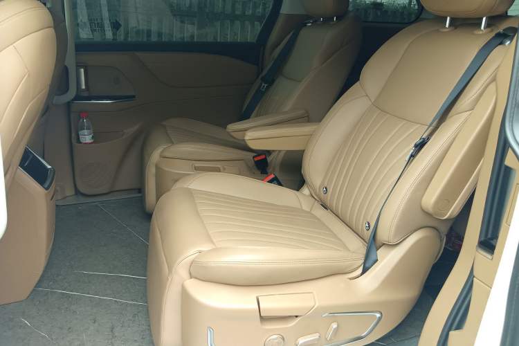 Used JAC Refine RF8 PHEV 2024 Zhiling Edition 1.5T 150KM Flagship Model – Lithium Iron Phosphate