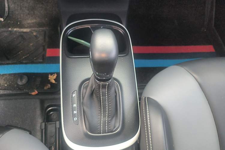 Used Roewe Clever 2022 311km QiQi BoBo Edition Gear Lever