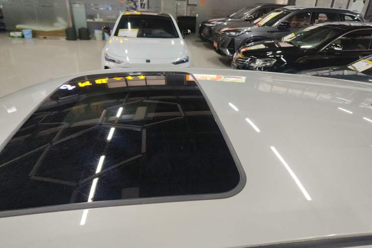 Used Toyota IZOA 2020 2.0L Yichi Version