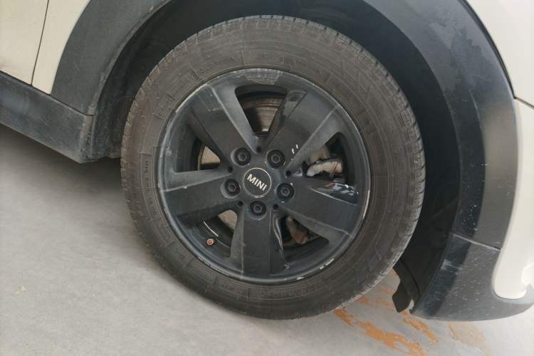 Used MINI 2016 1.2T ONE Right Front Wheel Hub