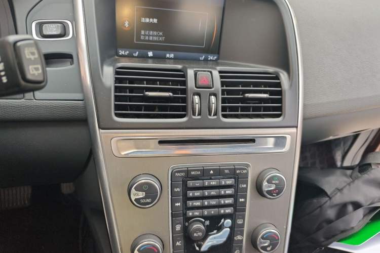 Used Volvo XC60 2013 T6 AWD Comfort Edition
