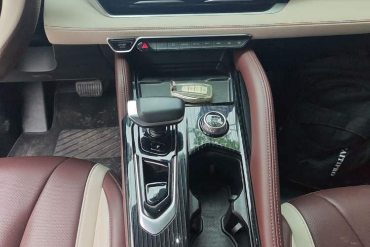 Used Geely Auto Monjaro L 2021 2.0TD DCT EVO Two-Wheel Drive Smart Luxury Version Gear Lever