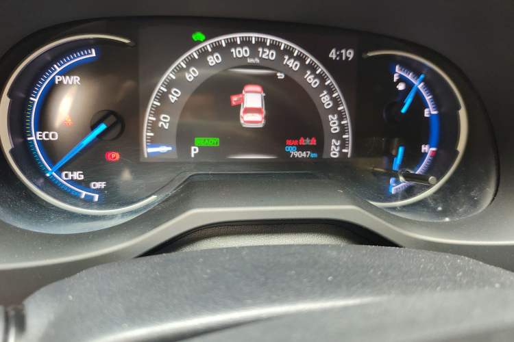 Used Toyota RAV4 2020 Dual-Engine 2.5L E-CVT Two-Wheel Drive Elite Edition Odometer Close Up