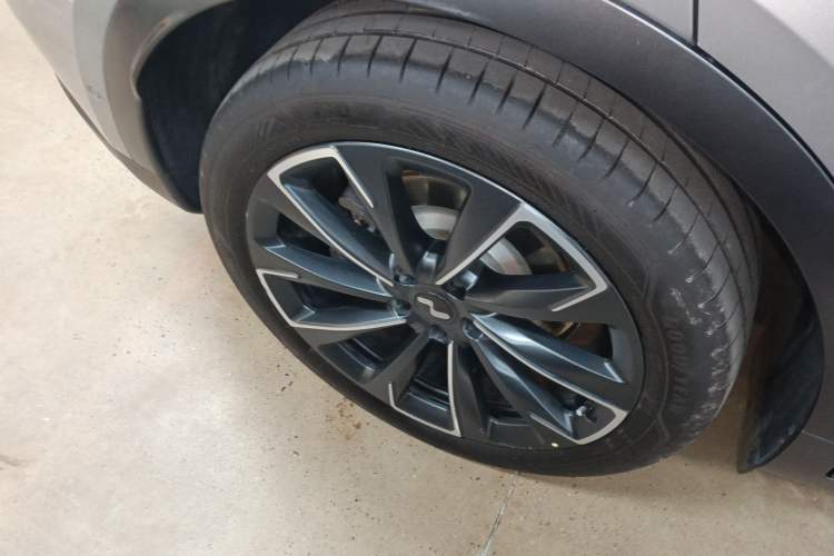 Used ONVO L60 2024 60 kWh All-Wheel Drive
