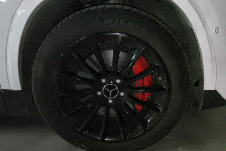 Used Mercedes-Benz GLA AMG 2024 AMG GLA 35 4MATIC Right Front Wheel Hub