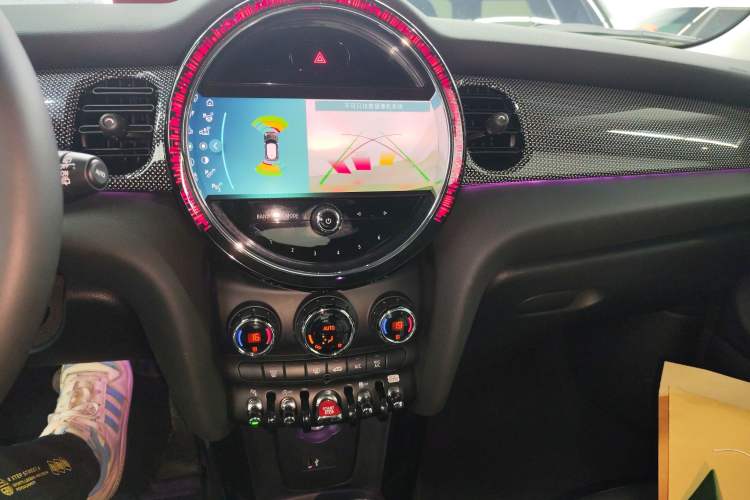 Used MINI 2022 1.5T COOPER Classic Edition