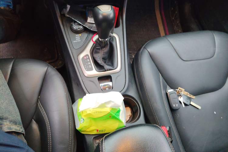 Used Jeep Cherokee 2016 2.4L Professional Edition