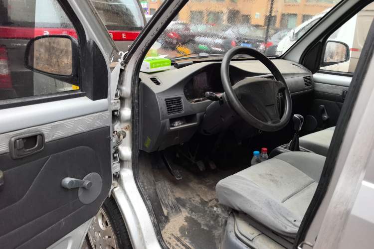 Used Wuling Rongguang 2011 1.2L Base Version Driver Seat