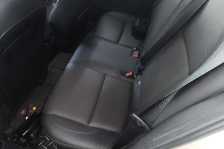 Used Mazda 3 Axela 2020 1.5L Automatic Luxury Version Left Rear Seat