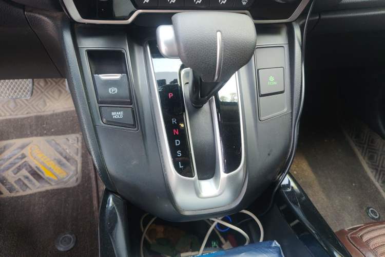 Used Honda CR-V 2019 240TURBO CVT 2WD Comfort Version China VI Emission Standard Gear Lever