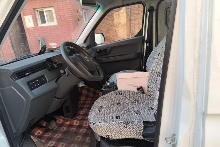 Used Farizon Xingxiang V 2024 Star Enjoy V6E Feature Edition Zhixin 46.08 kWh
