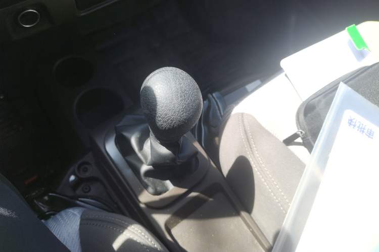 Used Dongfeng Xiaokang K07S 2022 1.3L High-Power Base Version Gear Lever