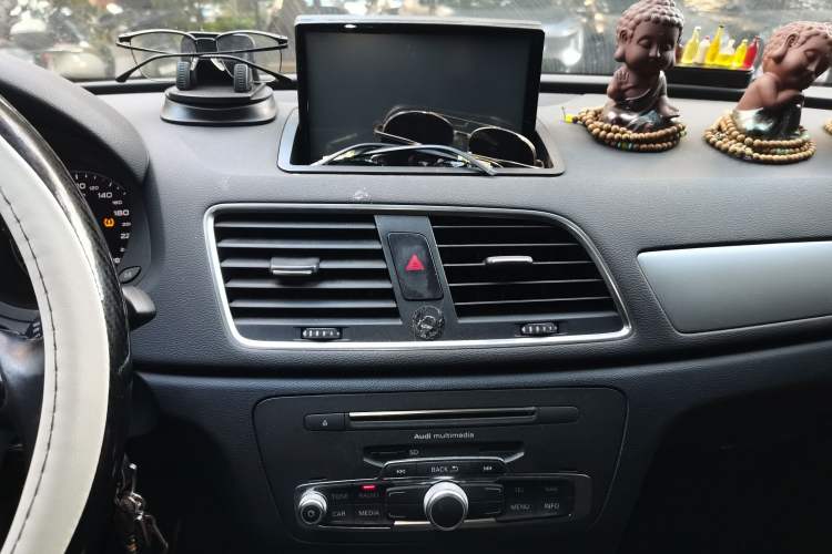 Used Audi Q3 2016 30 TFSI Fashion Model
