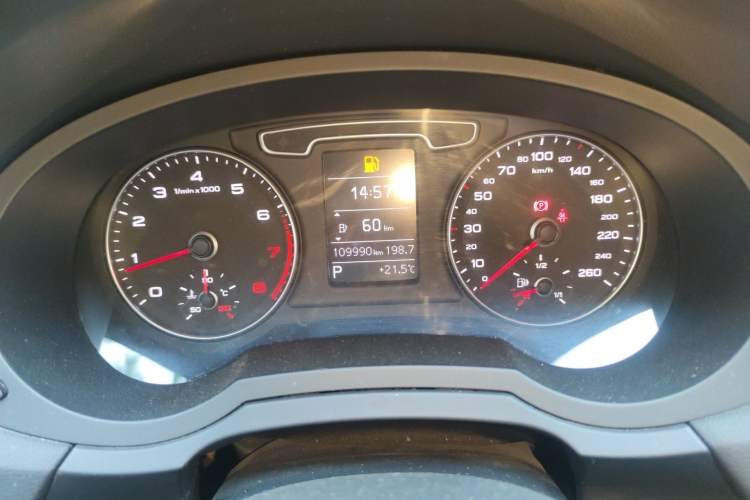 Used Audi Q3 2015 30 TFSI Comfort Model Instrument Cluster