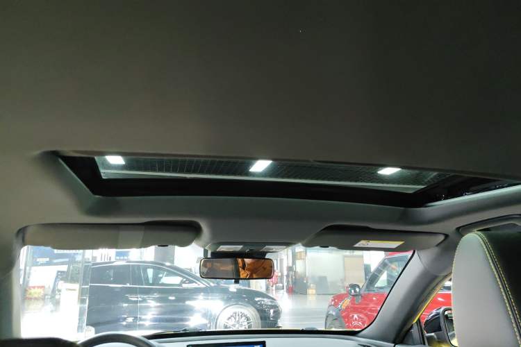 Used Dongfeng Aeolus Yixuan 2021 230T Automatic Hunter Edition
