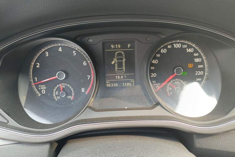 Used Volkswagen Passat 2017 280TSI DSG Luxury Edition
