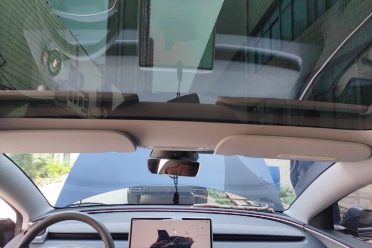 Used Tesla Model 3 2023 Rear-Wheel-Drive Version Headliner