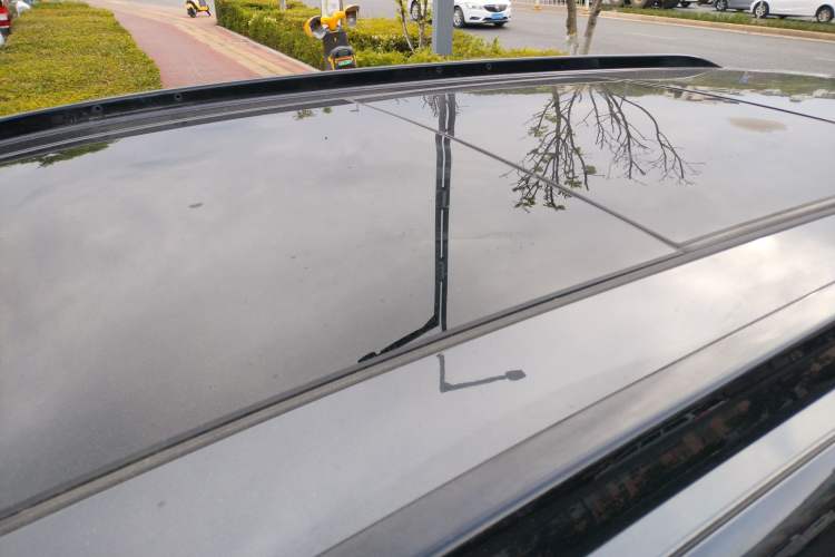 Used Chevrolet Orlando 2020 Light Hybrid Redline 530T Automatic Enjoyment Edition (5+2 Models) Roof