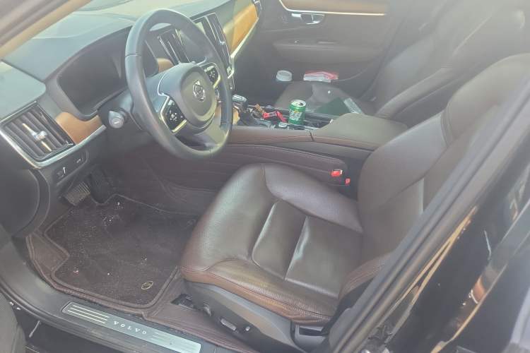 Used Volvo S90 2020 Facelifted T5 Zhiyi Luxury Edition
