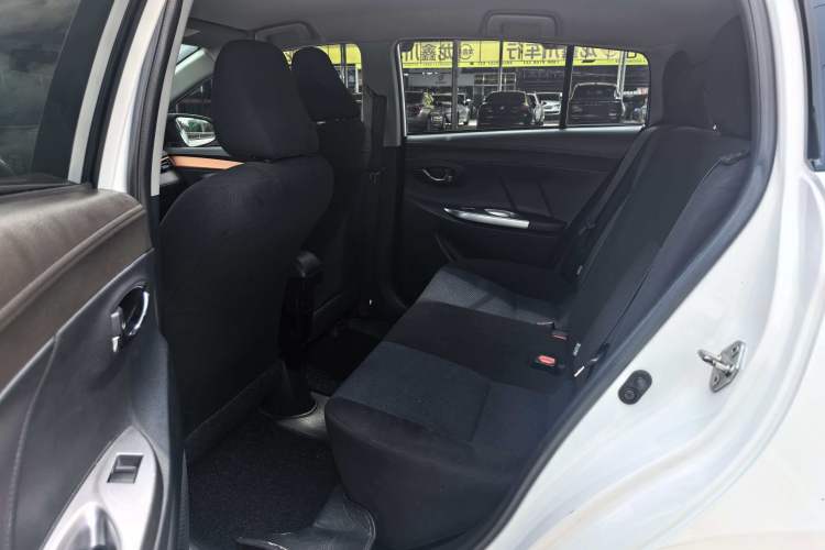 Used Toyota YARiS L Zhi Xuan 2015 1.5E Automatic Charm Edition Left Rear Seat