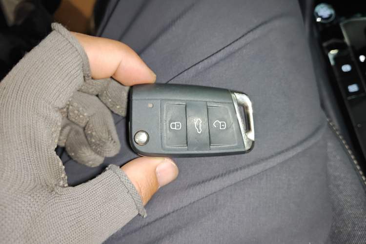 Used Volkswagen Tharu 2023 300TSI Two-Wheel-Drive Moonlight Edition Vehicle Key