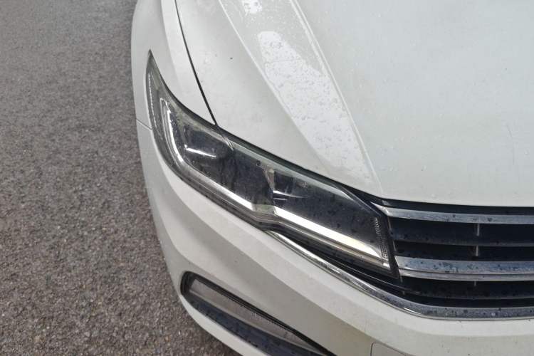 Used Volkswagen Bora 2021 1.5L Automatic Comfort Smart Connect Edition Right Front Headlight