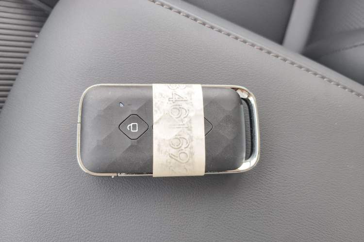 Used Wuling Xingguang 2024 Co-Creation Edition 510 Advanced Model
