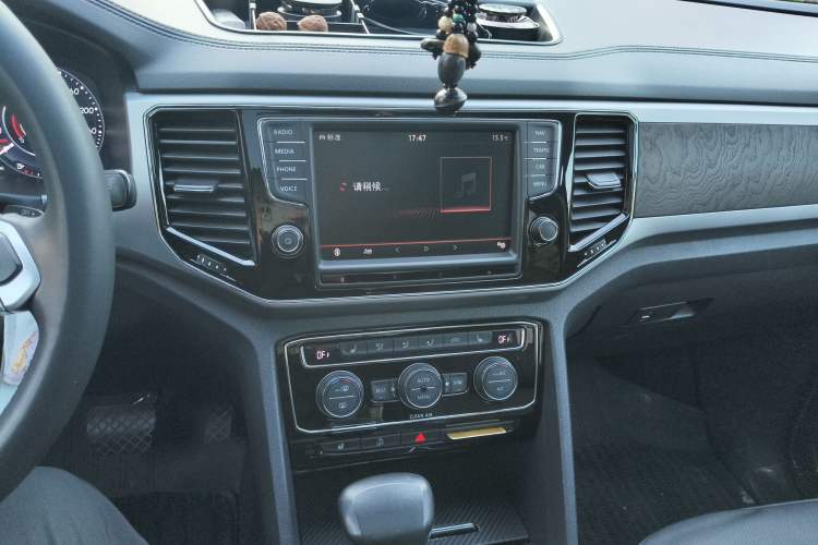 Used Volkswagen Teramont 2017 380TSI Four-Wheel Drive Flagship Edition Audio And AC Panel