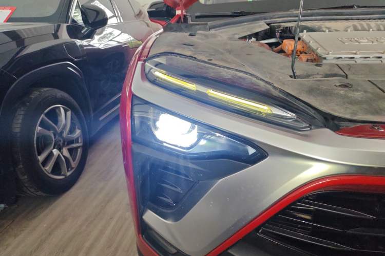 Used Nio ES8 2018 Founder Edition Right Front Headlight