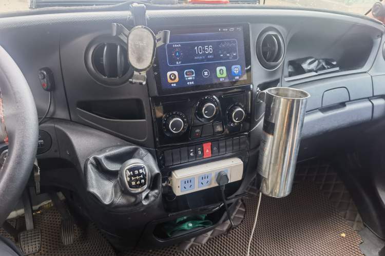 Used Iveco Eurocargo 2018 2.3T Short-Wheelbase Low-Roof Multi-Purpose Van with Side Sliding Door F1A