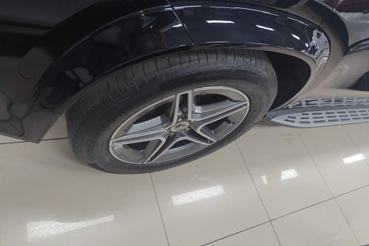 Used Mercedes-Benz GLE 2024 GLE 450 4MATIC AMG Line
