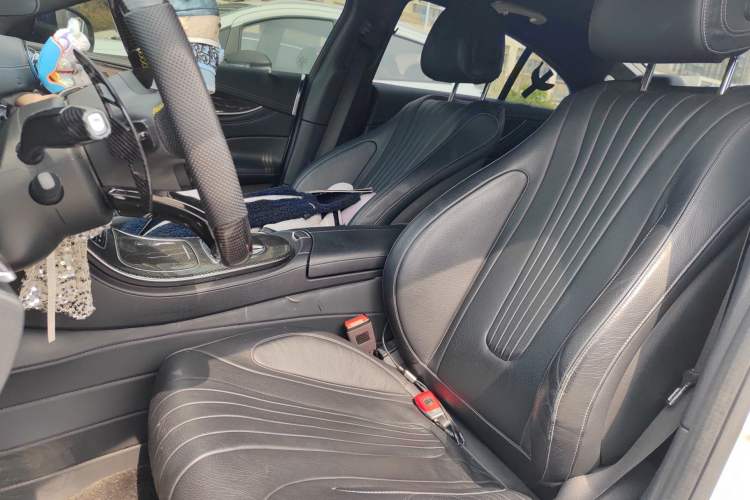 Used Mercedes-Benz CLS 2018 CLS 350 4MATIC Left Front Seat