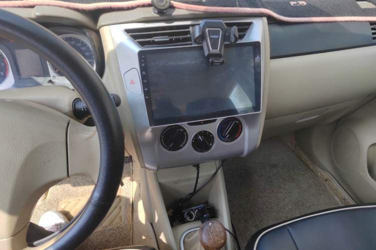 Used Venucia D50 2013 1.6L Manual Luxury Edition