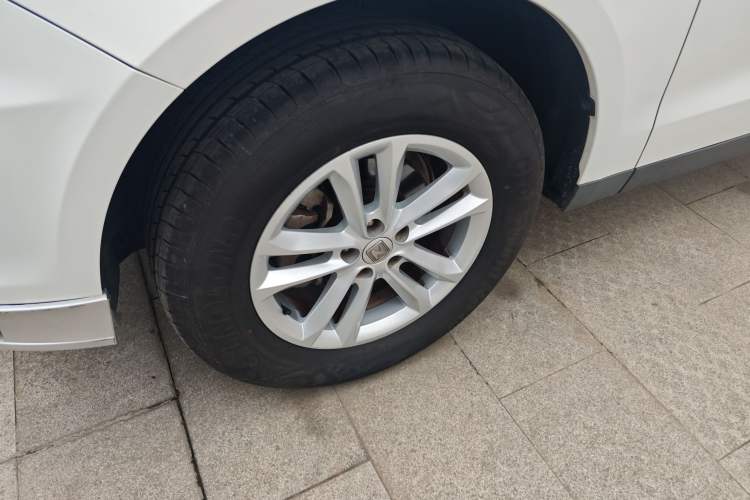 Used Zotye T600 2015 1.5T Manual Luxury Model Exterior 2