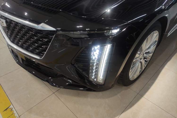 Used Cadillac CT6 2023 28T Luxury Version Left Front Headlight