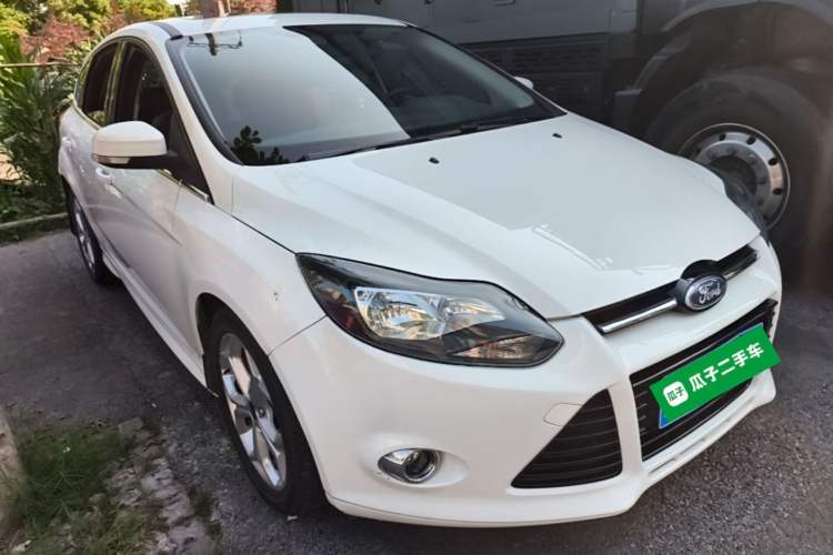 Used Ford Focus 2012 Hatchback 2.0L Automatic Luxury Sport Model