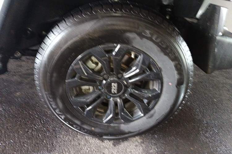 Used 212 T01 2024 2.0T Explorer
