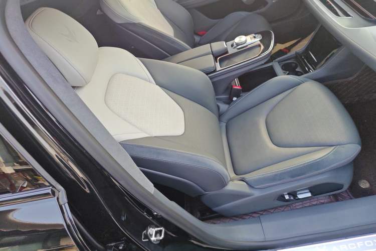 Used ARCFOX Alpha S 2022 708S+ 160kW
