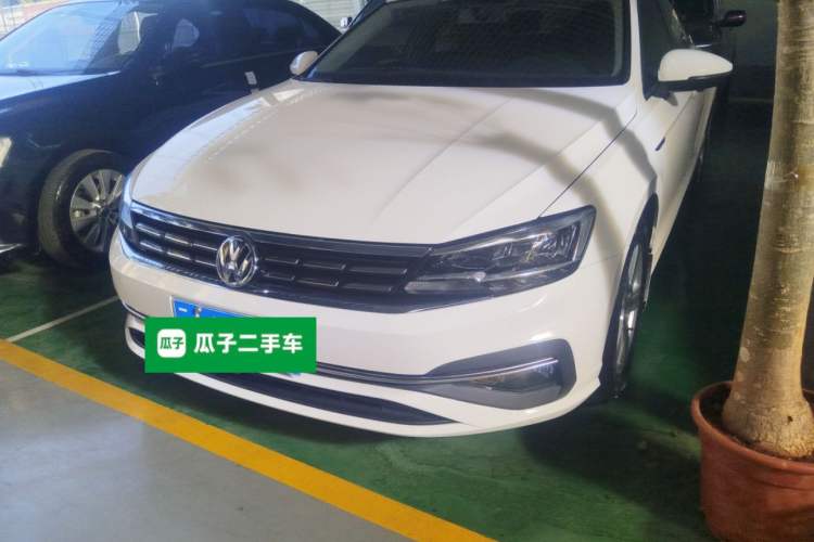 Used Volkswagen Lamando 2019 230TSI DSG Fashion Edition China VI
